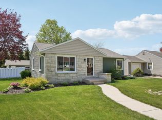 4305 Glenway St, Wauwatosa, WI 53222
