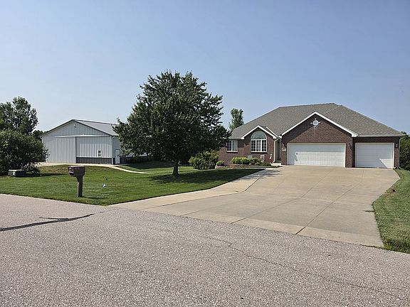 4th image of 21642 Belgian Dr
