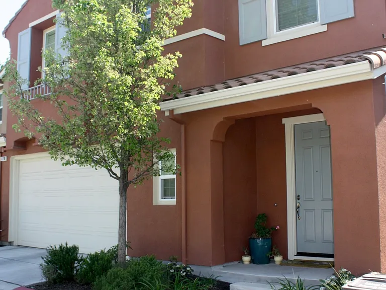 1170 Trailside Cir — Photo 2