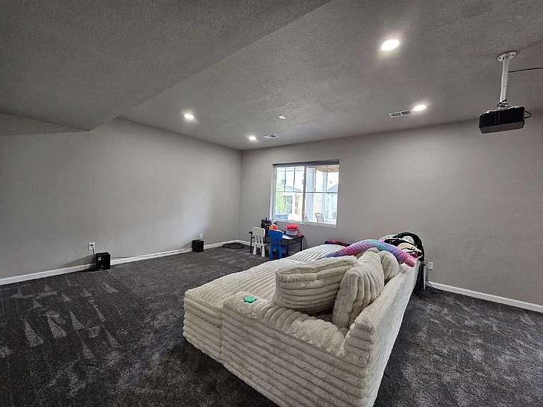 5186 Ditmars Ln — Photo 24