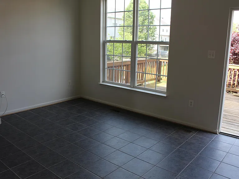 1941 Fieldstone Way — Photo 14