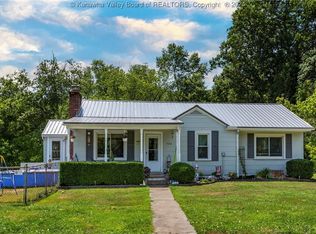 5354 McComas Rd, Salt Rock, WV 25559