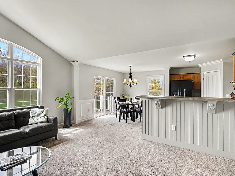 4324 Hampton Ridge Blvd — Photo 5