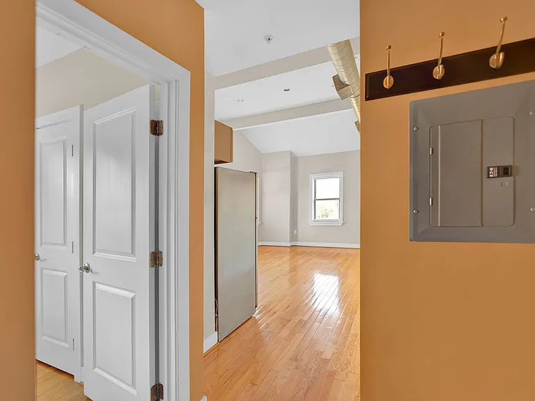 1301 Adams St NE #C — Photo 16