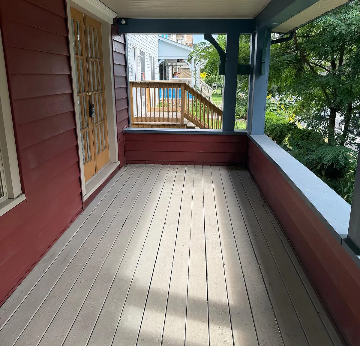 3 bed, 1375 sqft, $1,900 — Photo 2