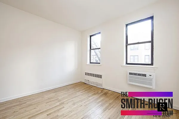 Rented by R New York | media 2