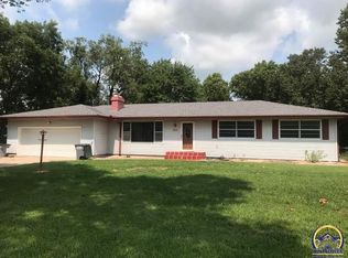 1404 Drury Ln, Emporia, KS 66801
