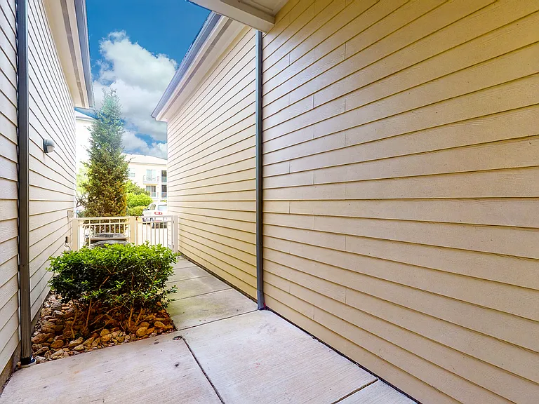 The District At Cypress Waters - Parson's Green — Photo 1607