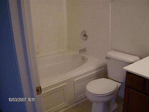 5th image of 4450 Bellchime Dr