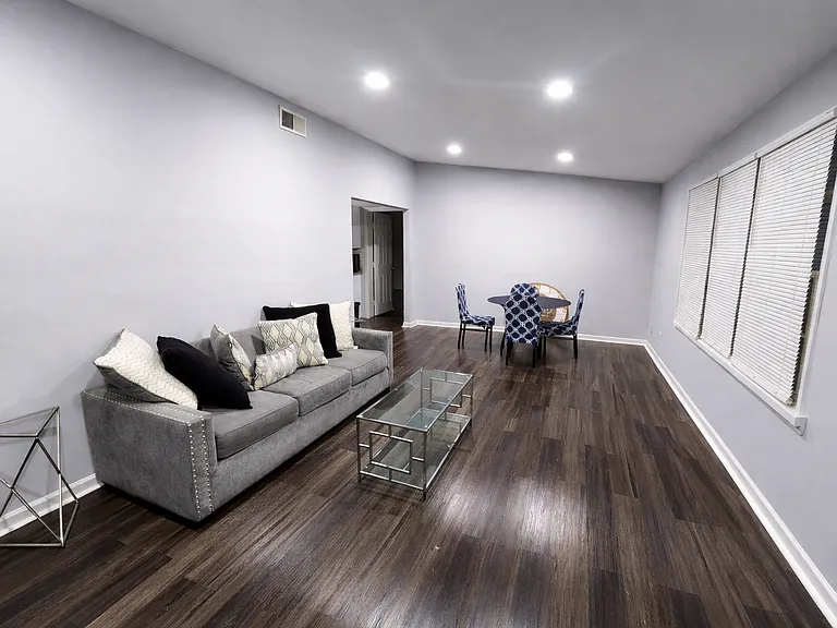 4214 Canby Ln — Photo 2