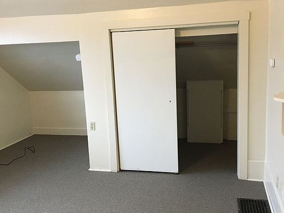 4th image of 334 Roosevelt St APT 5
