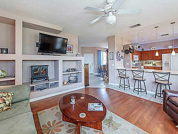 4th image of 7816 Picnic St