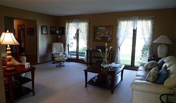 4th image of 2660 Westbrook Dr NW