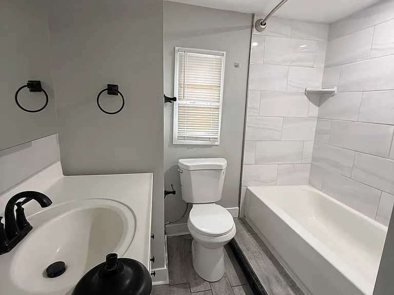 155 W Main St #3 — Photo 3