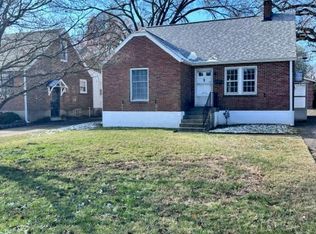 3020 Curran Rd, Louisville, KY 40205