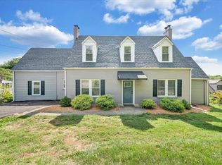 4451 Old Mountain Rd NE, Roanoke, VA 24019