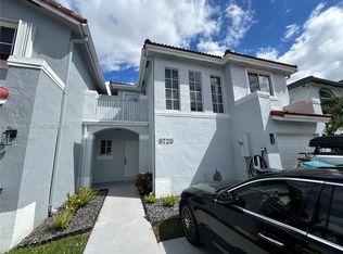 8725 SW 158th Pl, Miami, FL 33193