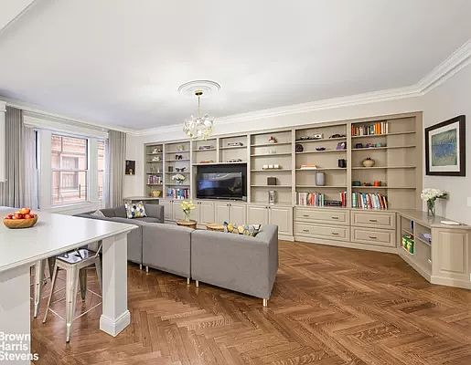 5th image of 325 W End Ave APT 3D