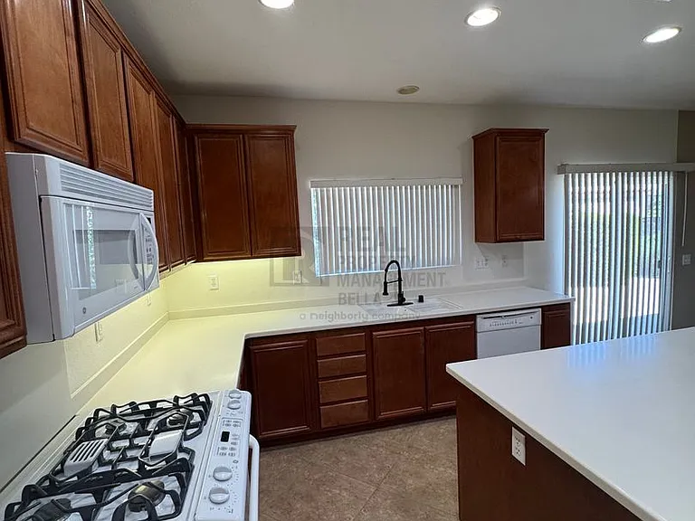 756 Conlon Dr — Photo 14