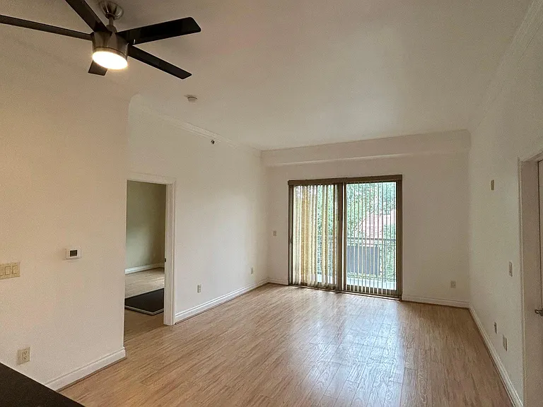 1700 N Emerson St — Photo 5