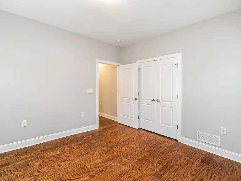 4935 Willow Bluff Cir — Photo 18