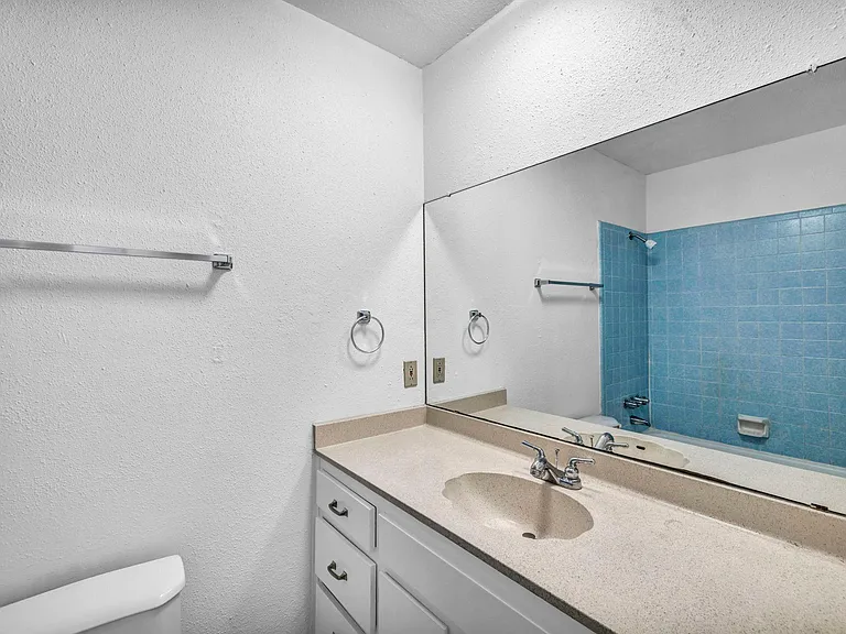 4010 Cima Serena Dr #B — Photo 19