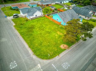 575 W Adams Ave, Crescent City, CA 95531