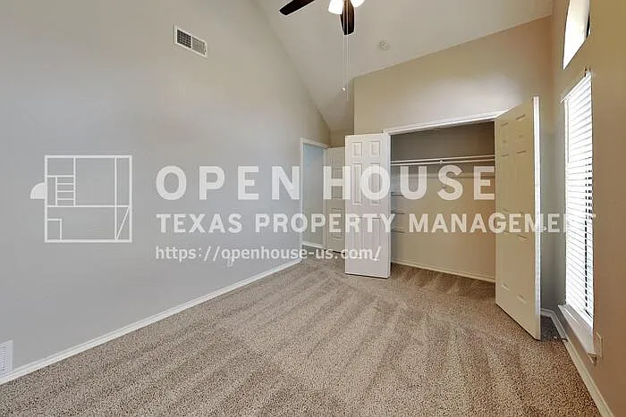 1520 Barclay Dr — Photo 15