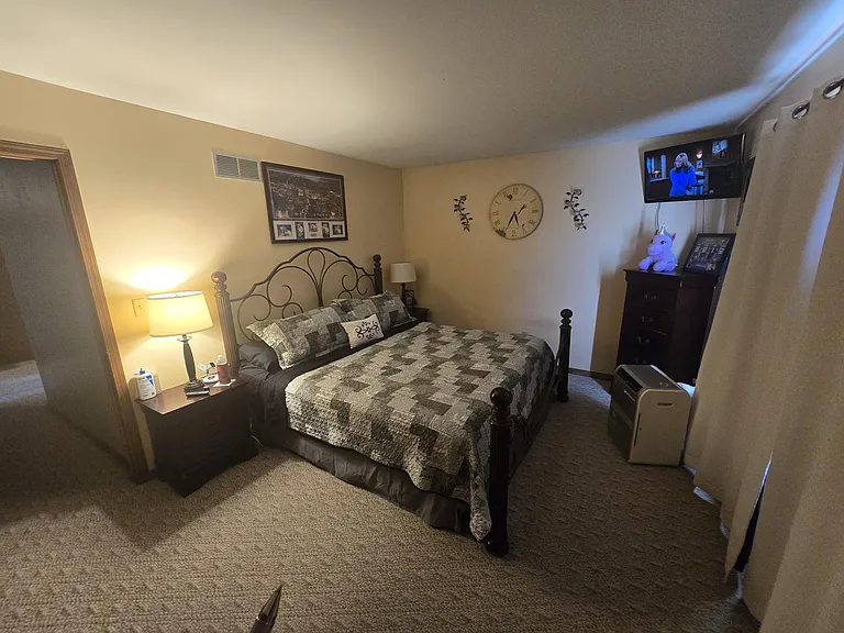 1543 Briarwood Ln — Photo 9