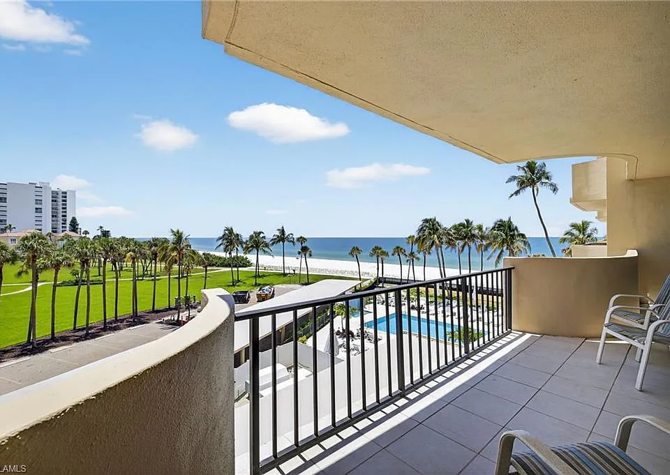 4001 Gulf Shore Blvd N #303