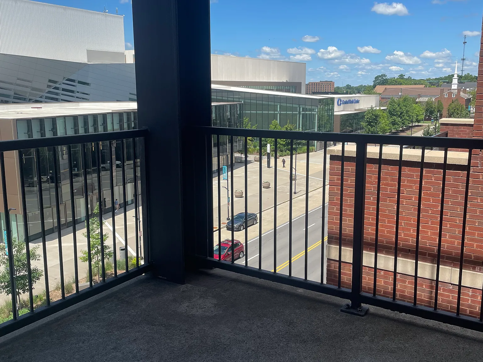 2 bed, 1396 sqft, $2,500 — Photo 2