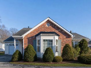 95 Farnworth Close, Freehold, NJ 07728