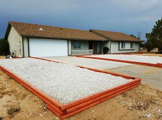 21268 Cowichan Rd, Apple Valley, CA 92308