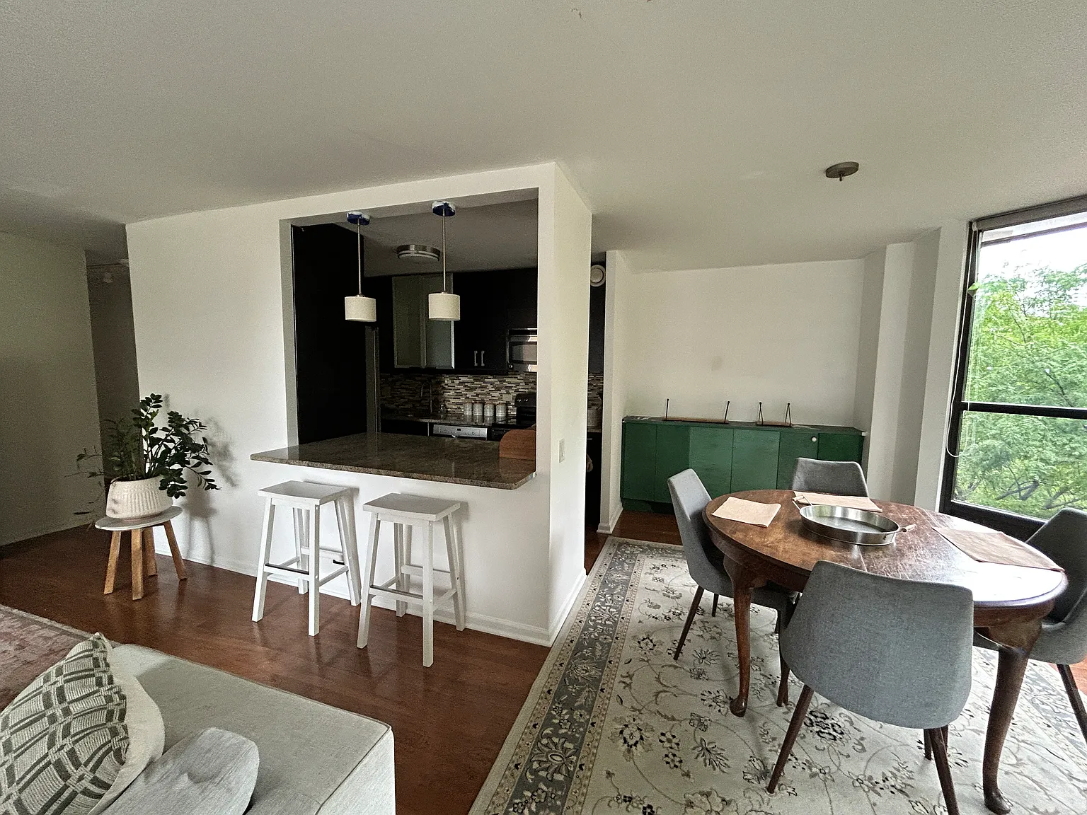 2 bed, 1.5 bath, 1250 sqft, $2,900 — Photo 2