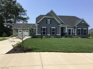 3068 Bluebird Ct, Avon, OH 44011