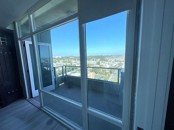4th image of 1080 Park Blvd #1880