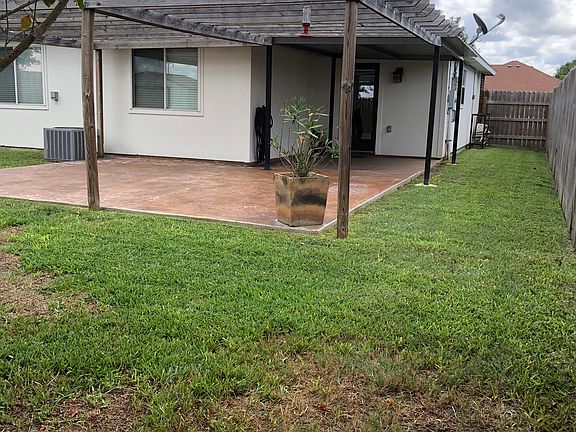 4th image of 209 Clydesdale Ln