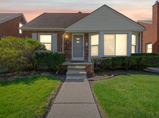 1119 Harrison Blvd, Lincoln Park, MI 48146