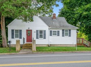 286 Niantic River Rd, Waterford, CT 06385