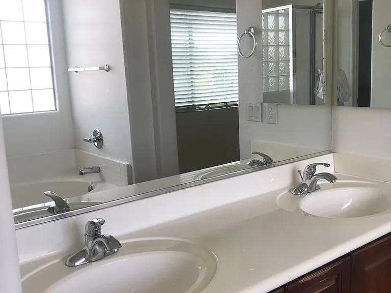 14666 W Mauna Loa Ln — Photo 35