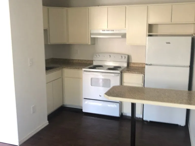 1108 Myrtle Ave — Photo 6
