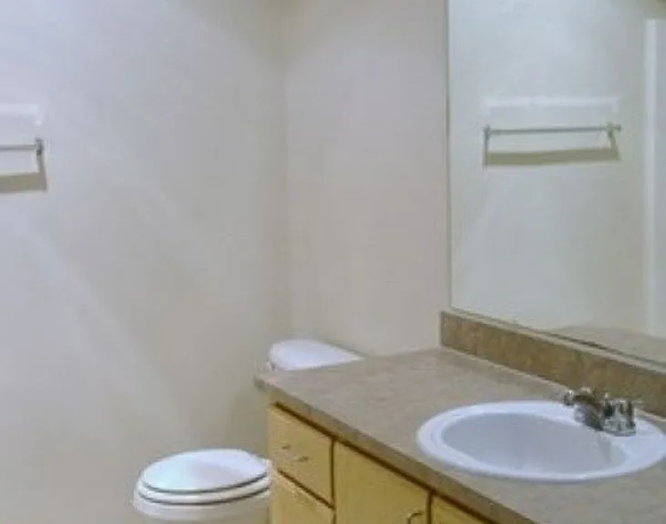Quiet 2-Bed 2-Bath Apartments Close to WOU with Beautiful Landscaping In-Unit Washer/Dryer — Photo 40