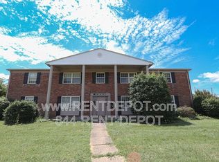 2843 Ravenswood Dr, Evansville, IN 47714