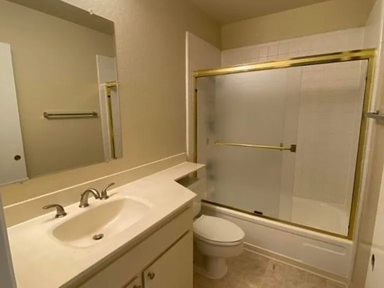 412 Barnegat Ln — Photo 10