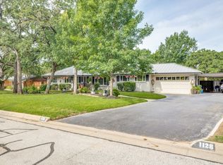 1128 Ridgewood Ter, Arlington, TX 76012
