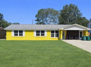 7735 Lawrence Dr, Beaumont, TX 77708