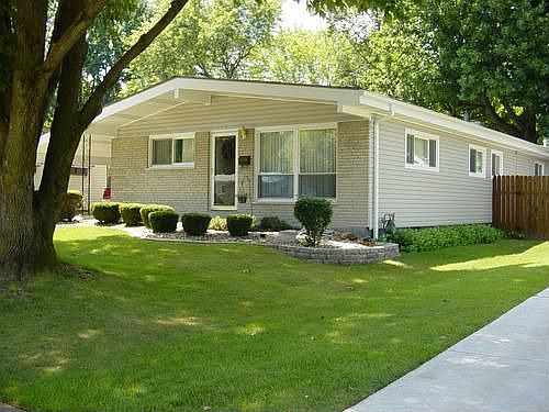 1st image of 31 San Mateo Dr