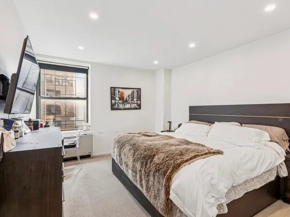 153 East 87th Street 9D image 1 of 8