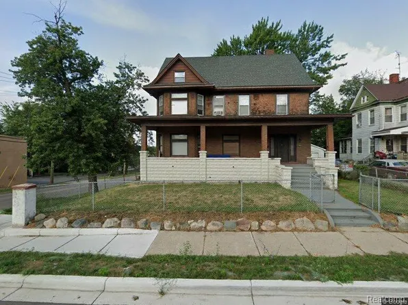 381 N Saginaw St, Pontiac, MI 48342