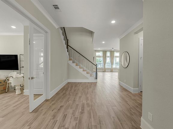 5th image of 7006 San Bernard Trl